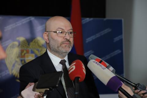Շիրակի մարզպետ Դավիթ Առուշանյանը Գյումրու քաղաքային կառավարումը տապալված է համարում