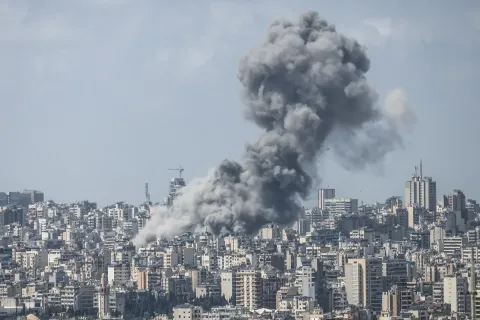 الرئيس الأمريكي دونالد ترامب يقول أن لبنان وإسرائيل توصّلا إلى اتفاق لوقف إطلاق النار وسيدخل حيز التنفيذ خلال ساعات