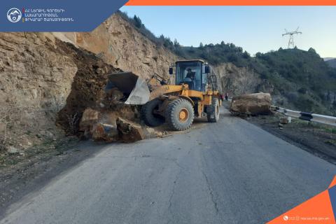 Քարաթափում Մ-2 ավտոճանապարհից Ջերմուկ քաղաք տանող ճանապարհին․ երթևեկությունը վերականգնվել է