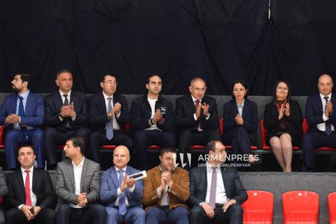 Le Premier ministre a assisté à la finale des jeux sportifs de la « Ligue scolaire de basket-ball »