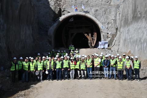 Estudiantes de arquitectura se familiarizaron con obras de la carretera Norte-Sur en Syunik