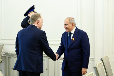 رئيس الوزراء الأرمني نيكول باشينيان يستقبل الممثل الخاص للناتو لمنطقة القوقاز وآسيا الوسطى كيفن هاميلتون