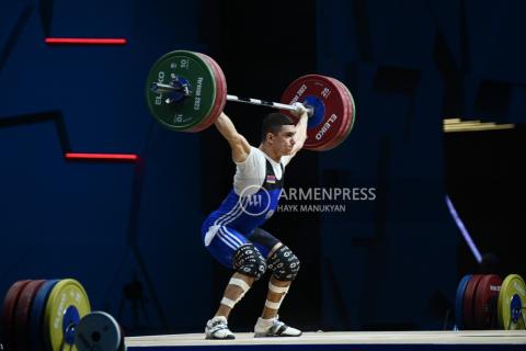 21 апреля на Чемпионате Европы по тяжелой атлетике у Армении один участник