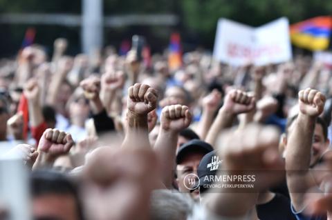 Инициировано уголовное производство по факту возбуждения материальной заинтересованности с целью участия в митинге одной из политических сил