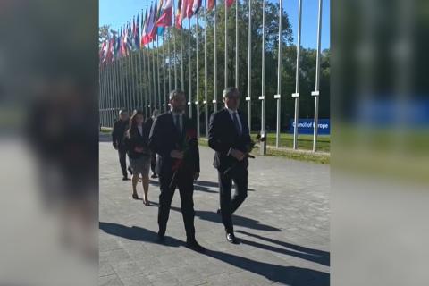 Les délégués arméniens à l'APCE rendent hommage aux victimes du génocide