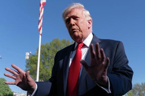 Сохранение G-8  помогло бы избежать нынешних проблем - Трамп