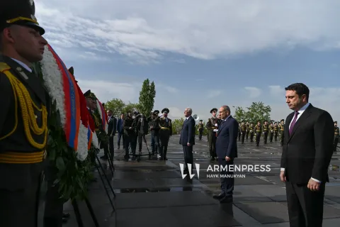 Autoridades de Armenia rindieron homenaje a la memoria de las víctimas del Genocidio Armenio