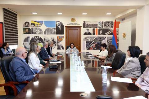 ԿԳՄՍՆ-ում քննարկվել են Հանրապետության հրապարակի, Օպերայի և Հրաչյա Աճառյանի հոբելյանական միջոցառումների ծրագրերը