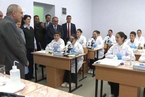 Վարչապետն այցելել է Գավառ համայնքի Սարուխան բնակավայրի վերանորոգված թիվ 2 միջն. դպրոց