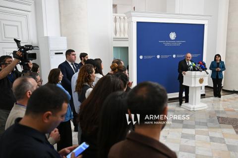 Հայաստանն ու Ադրբեջանը չեն քննարկում հայերի և ադրբեջանցիների փոխադարձ վերադարձի հարց. Փաշինյան