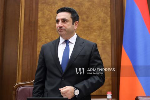 Աշխատանքն է բարեկեցիկ կյանք ունենալու միակ բանալին. Ալեն Սիմոնյանի ուղերձը