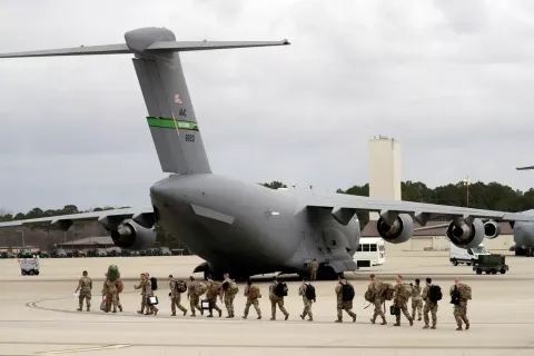 НАТО сотрудничает с США для выяснения деталей решения о военном присутствии в Германии