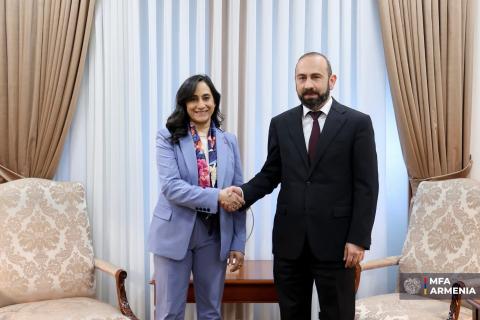 وزير الخارجية الأرمني آرارات ميرزويان يناقش مع وزيرة الخارجية الكندية أنيتا أناند إمكانيات التعاون بين البلدين
