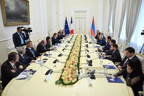 Une rencontre entre Nikol Pashinyan et Emmanuel Macron s'est tenue dans un format élargi