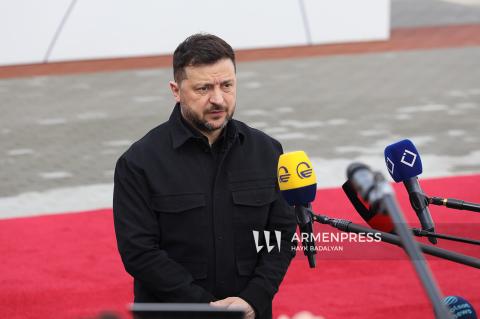 Зеленский обвинил Россию в многочисленных нарушениях объявленного Украиной режима прекращения огня