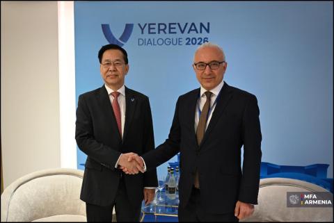 Vicecanciller de Armenia se reunió con el secretario de Estado del Ministerio de Asuntos Exteriores y Cooperación Internacional de Camboya