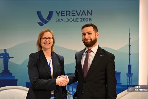 في إطار مؤتمر "حوار يريفان" الدولي مشاورات سياسية بين وزارتي خارجية أرمينيا وفنلندا