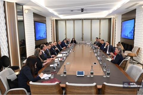 ՀՀ ԱԳՆ գլխավոր քարտուղարը մասնակցել է «Ընտրությունների ժամանակաշրջանում վստահելի տեղեկատվության իրավունքը» խորագրով փակ քննարկմանը