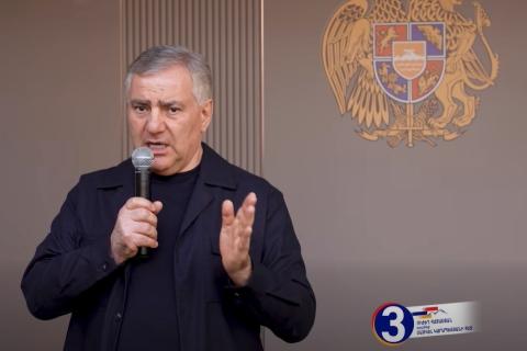 На встрече с жителями Араратской и Армавирской областей Самвел Карапетян коснулся программ переработки сельскохозяйственной продукции
