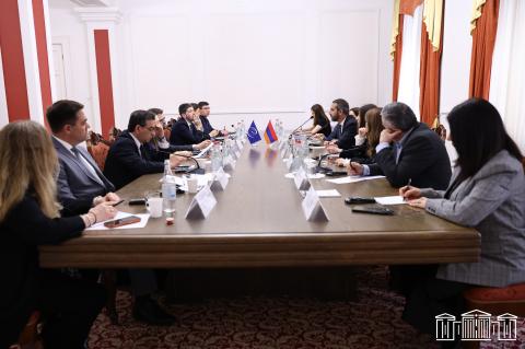 სომხეთის ეროვნულ ასამბლეაში ევროპის საბჭოს საპარლამენტო ასამბლეის დელეგაცია იმყოფებოდა