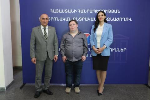 Անահիտ Մանասյանն ու Վահագն Հովակիմյանը քննարկվել են ընտրական գործընթացներում մարդու իրավունքների պաշտպանությանն առնչվող հարցեր