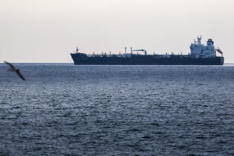 В апреле Ирак экспортировал 10 миллионов баррелей нефти через Ормузский пролив