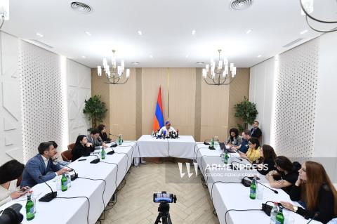 Ես օգտագործել եմ այն բառապաշարը, որն իմ դեմ են օգտագործել. Փաշինյանը՝ քարոզարշավի ընթացքում իր խոսույթի մասին