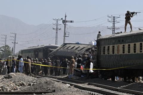 At least 24 killed in Pakistan train blast