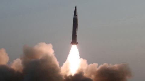 Северная Корея запустила минимум один неопознанный снаряд в сторону Желтого моря