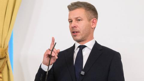 Премьер-министр Венгрии пообещал начать законодательную борьбу за отстранение президента страны от должности