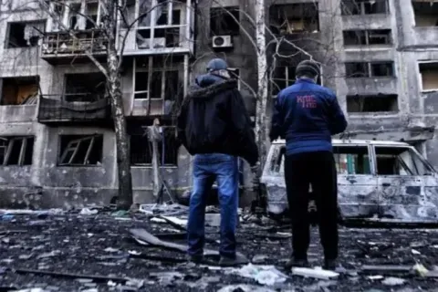 В результате российских ударов по Украине погибли 18 человек, около 100 получили ранения