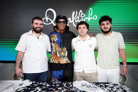 مجموعة شركات باداليان براذرز ونجم كرة القدم البرازيلي السابق-الساحر رونالدينو-يطلقان تعاوناً دولياً من يريفان