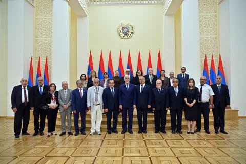ՀՀ նախագահն ընդունել է Ռամկավար-ազատական կուսակցության 30-րդ պատգամավորական ժողովի պատվիրակներին