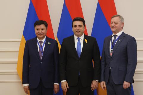 Ալեն Սիմոնյանն ընդունել է ԱՊՀ միջխորհրդարանական վեհաժողովի դիտորդական առաքելության պատվիրակությանը