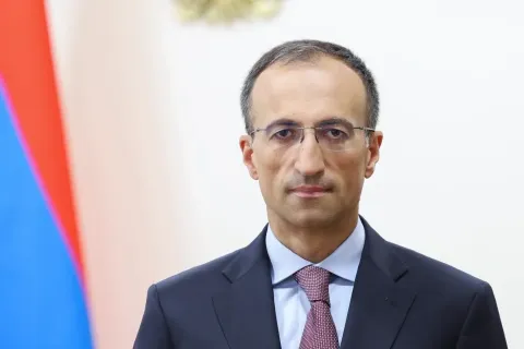 Արսեն Թորոսյանը շնորհավորական ուղերձ է հղել  Հայրերի օրվա կապակցությամբ