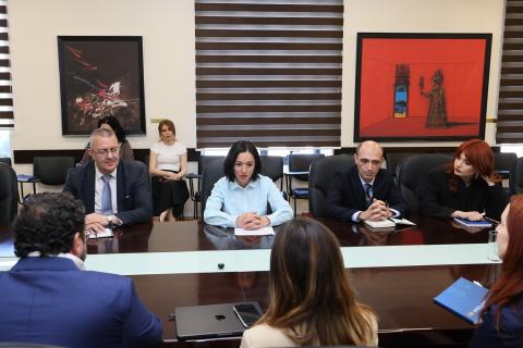 ԿԳՄՍ նախարարը հետևել է «Հայոց լեզու և հայ գրականություն» առարկայի միասնական քննության ընթացքին
