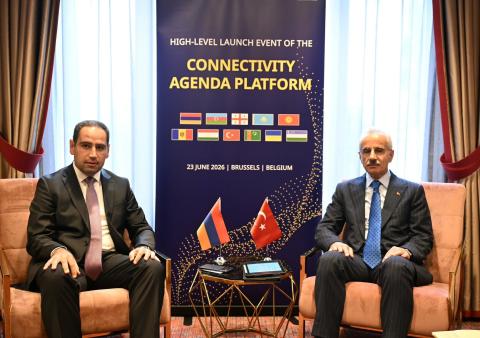 Թուրքիայի տրանսպորտի նախարարը հայտնել է Հայաստանի հետ երկաթուղային և ավտոմոբիլային հաղորդակցությունների վերագործարկման աշխատանքներում առաջընթացի մասին
