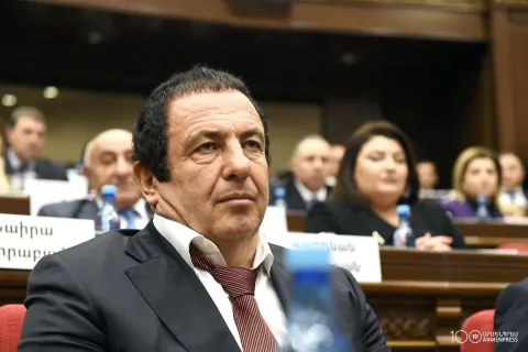 Քննչական կոմիտեն Գագիկ Ծառուկյանի տանը խուզարկություն է իրականացնում
