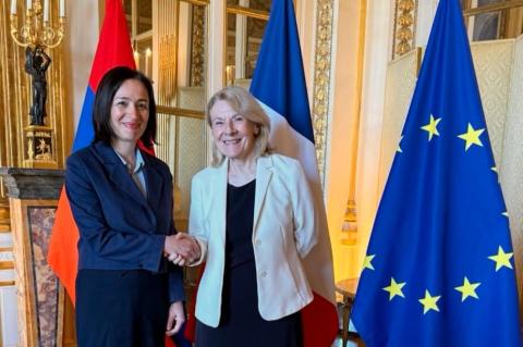Ժաննա Անդրեասյանը հանդիպել է Ֆրանսիայի մշակույթի նախարարի հետ