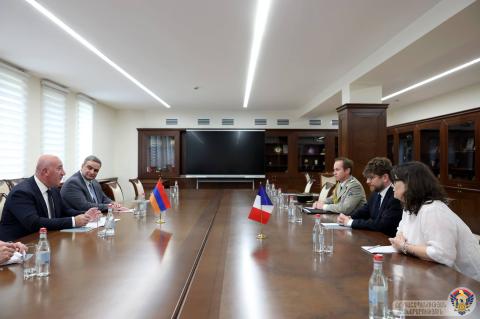 Ֆրանսիայի ռազմական կցորդ Առնո Էլլին ավարտում է առաքելությունը Հայաստանում