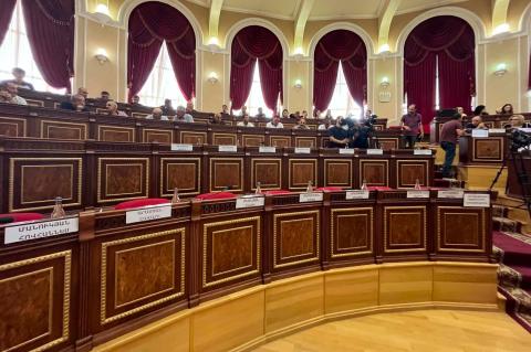 Գյումրիի ավագանին հավանություն տվեց 48 փողոցների և 1 հրապարակի հիմնանորոգման սուբվենցիոն հայտին