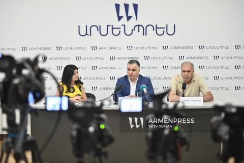 Հակոբ Ղազանչյանի թատրոնի բացում և առաջնախաղ