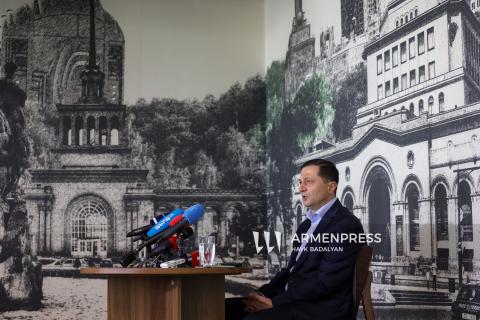 Ամերիաբանկի մանրածախ բանկինգի գծով տնօրեն Արման Բարսեղյանի մամուլի ասուլիսը
