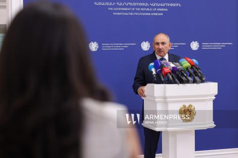 Մշտական ռեժիմով աշխատանք է տարվում Ադրբեջանում պահվող հայ ռազմագերիներին ազատ արձակելու խնդիրը լուծելու համար. Փաշինյան