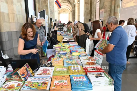 Գրքի երևանյան միջազգային 9-րդ փառատոնը հայտարարում է գրական մրցույթ