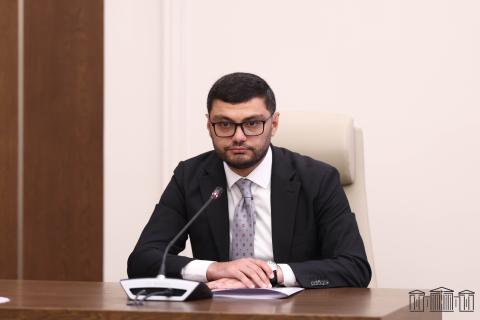Ազգային ժողովի աշխատակազմի ղեկավար-գլխավոր քարտուղար Դավիթ Առաքելյանը պարգևատրվել է ՀՀ ԱԺ պատվո մեդալով
