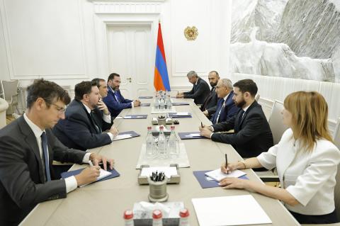 Վարչապետն ընդունել է Խաղաղության առաքելությունների հարցերով ԱՄՆ հատուկ բանագնացի ավագ խորհրդական Արյե Լայթսթոունին