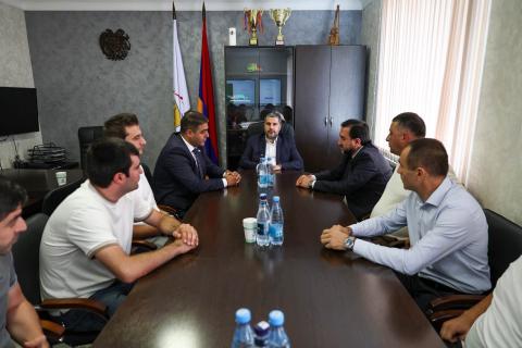 Երևանի աղբահանության համակարգը կհամալրվի նոր սերնդի 10 աղբատար մեքենայով