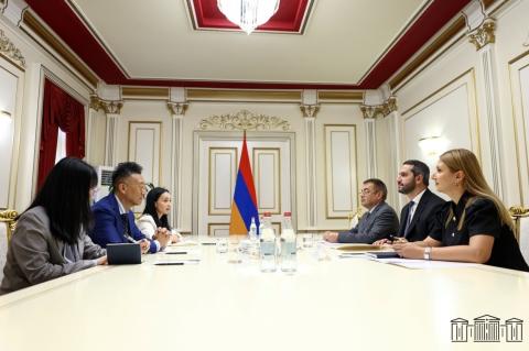 Ռուբեն Ռուբինյանն ընդունել է ՀՀ-ում Չինաստանի դեսպանին