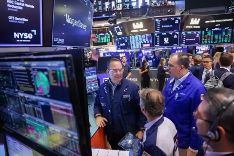 US stocks down - 11-08-26